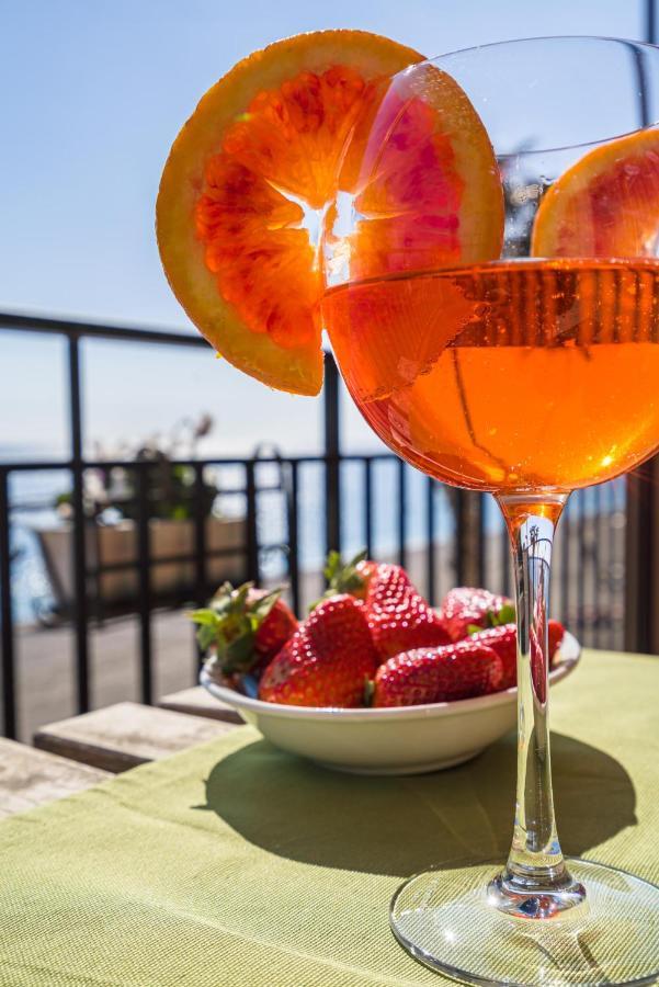 Loft Balcone Sul Mare Διαμέρισμα Letojanni Εξωτερικό φωτογραφία